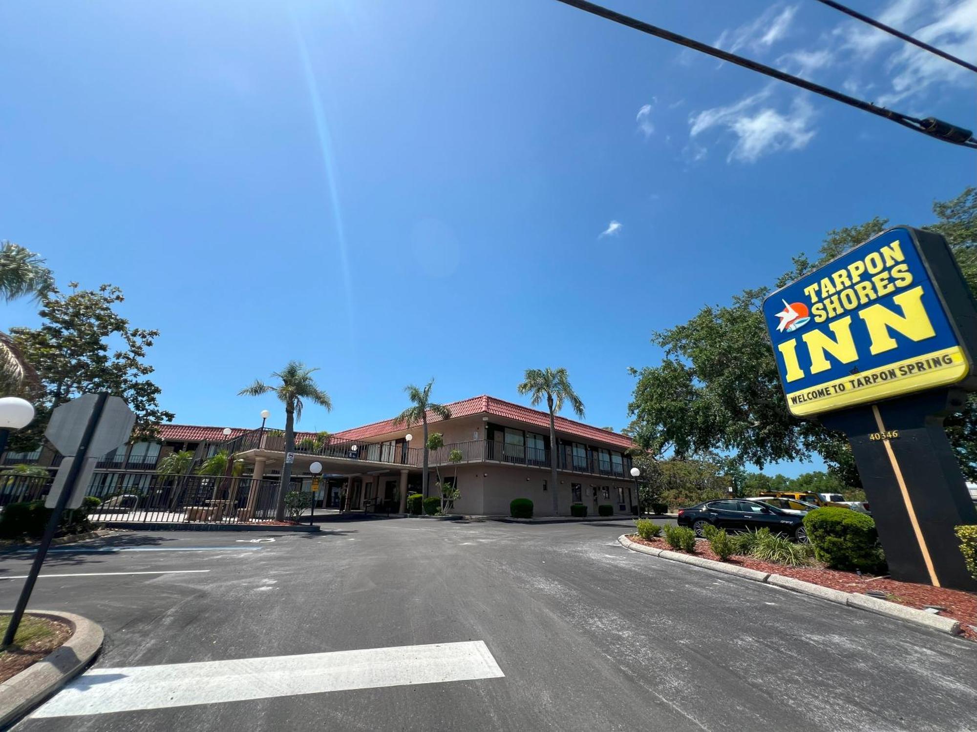 Tarpon Shores Inn ทาร์พอนสปริงส์ ภายนอก รูปภาพ