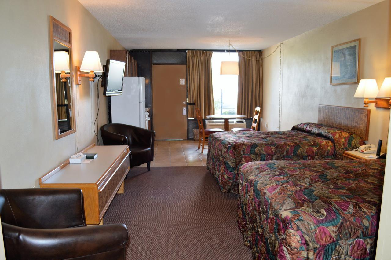 Tarpon Shores Inn ทาร์พอนสปริงส์ ภายนอก รูปภาพ