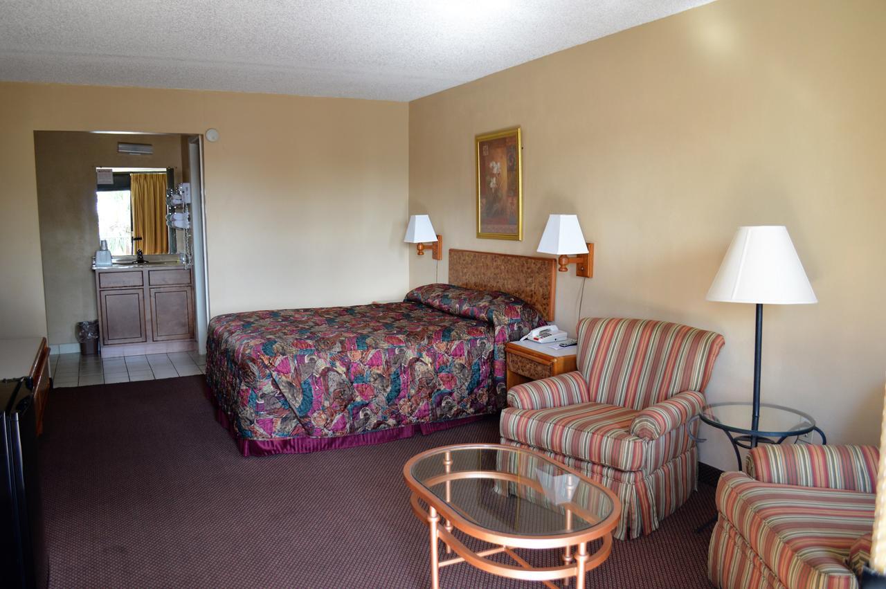 Tarpon Shores Inn ทาร์พอนสปริงส์ ภายนอก รูปภาพ