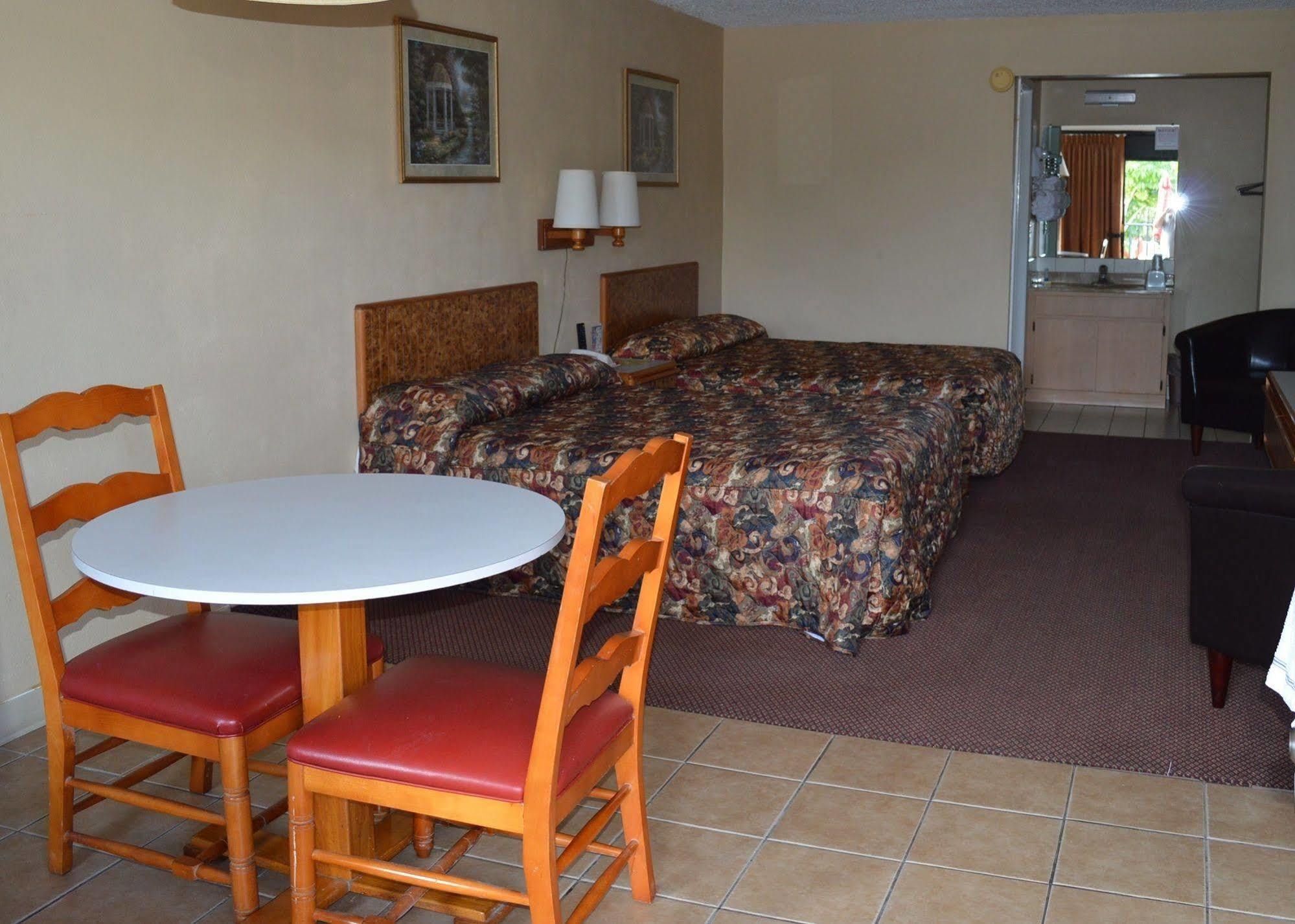 Tarpon Shores Inn ทาร์พอนสปริงส์ ภายนอก รูปภาพ