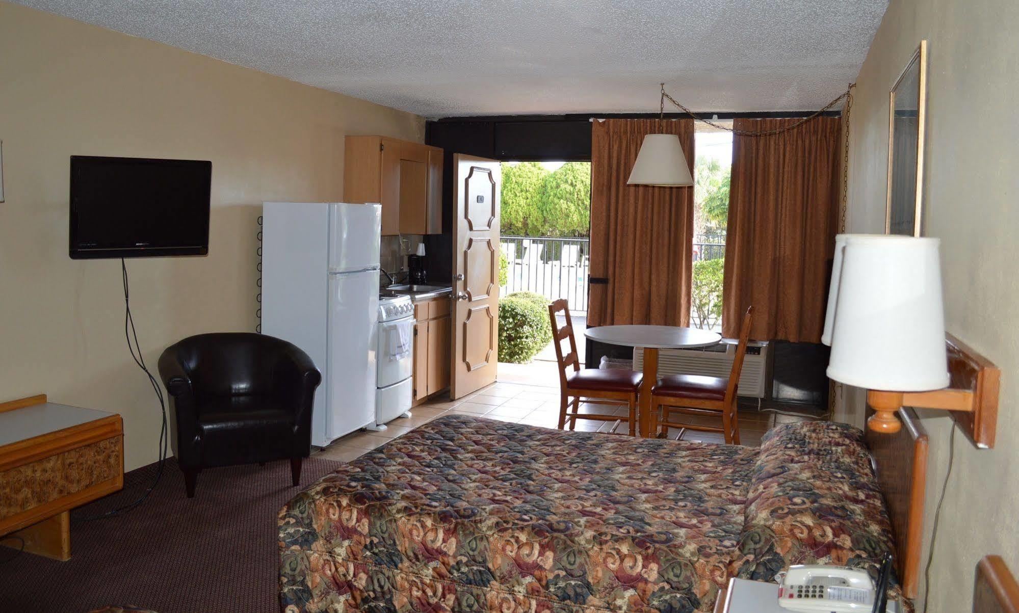 Tarpon Shores Inn ทาร์พอนสปริงส์ ภายนอก รูปภาพ